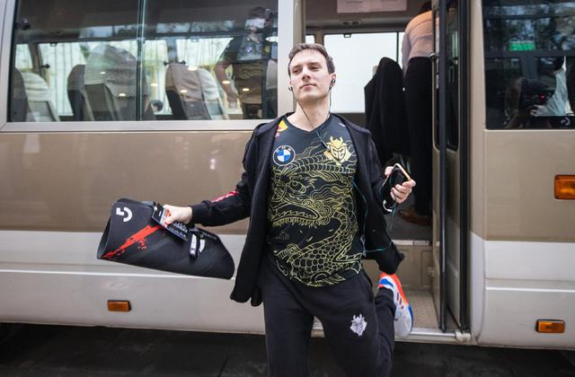 开云APP-BRO力克FLY，Elk团战一打五鏖战多局半决赛，强势挺进下一轮的简单介绍